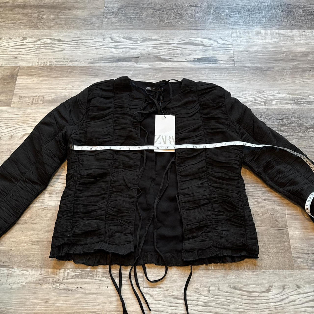 blouses - Picture 2 of 8